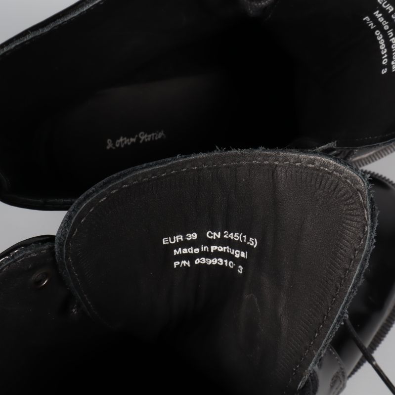 Interiör med Euro 38 storlek och 'Made in Portugal'