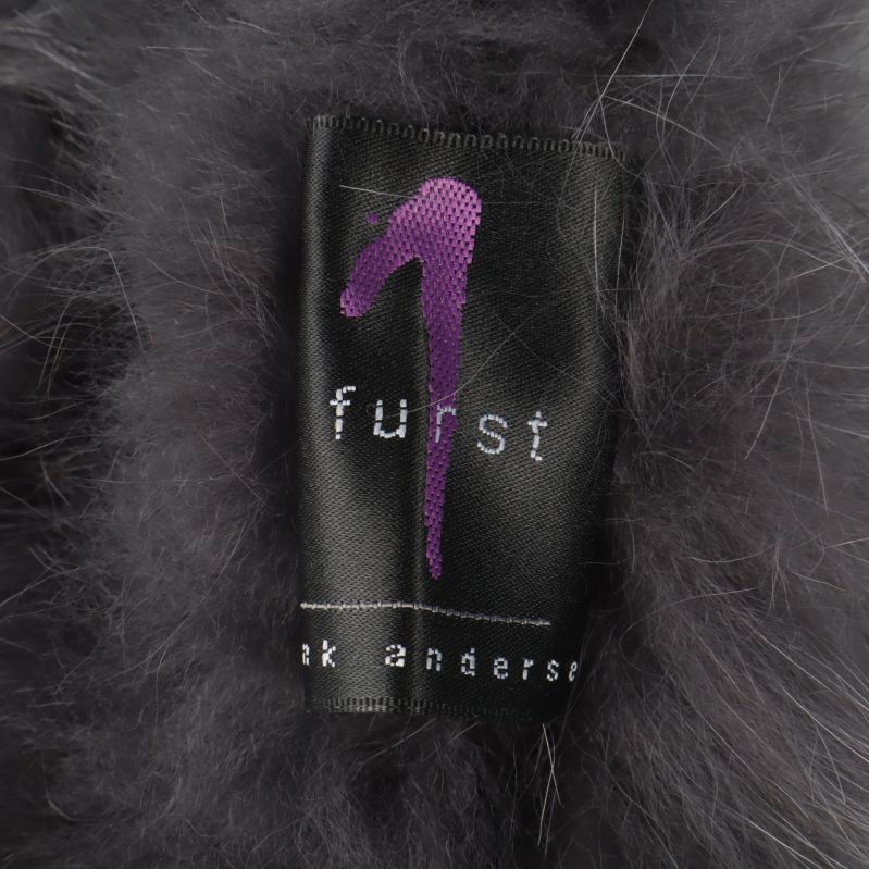 Etikett med logotypen furst
