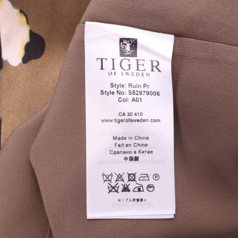 Produktetikett med stil och ursprung