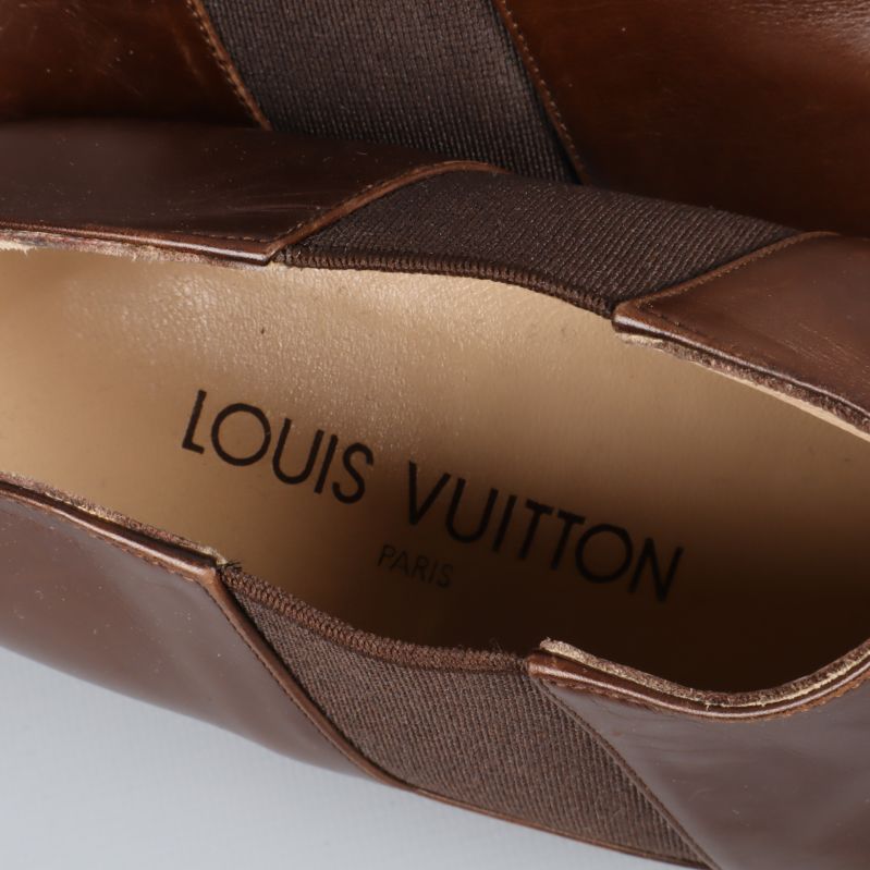 Närbild på innersida med Louis Vuitton-logga