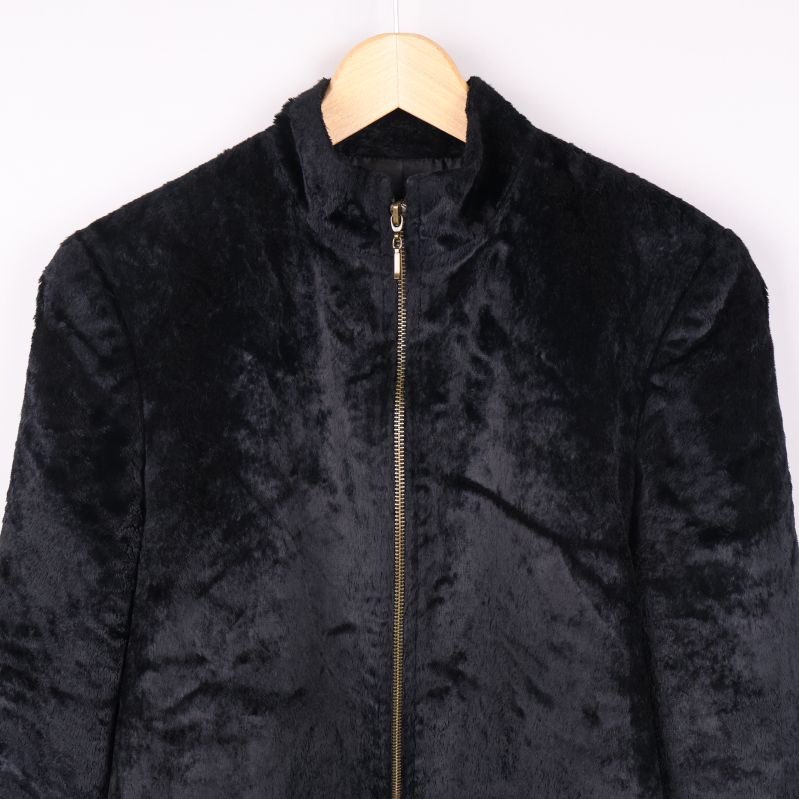 Närbild på jackans axel och framstycke