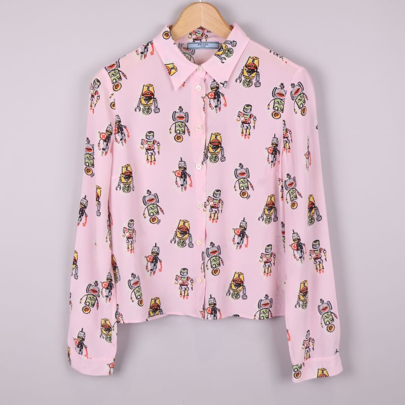  Skjorta på galge framifrån