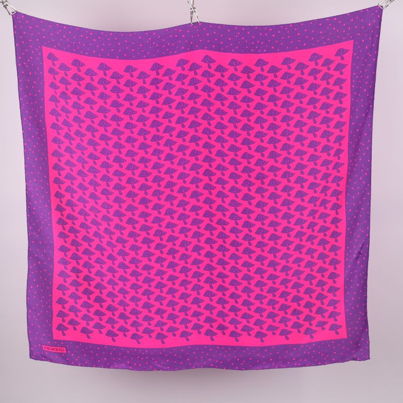 Scarf fotad avigsida
