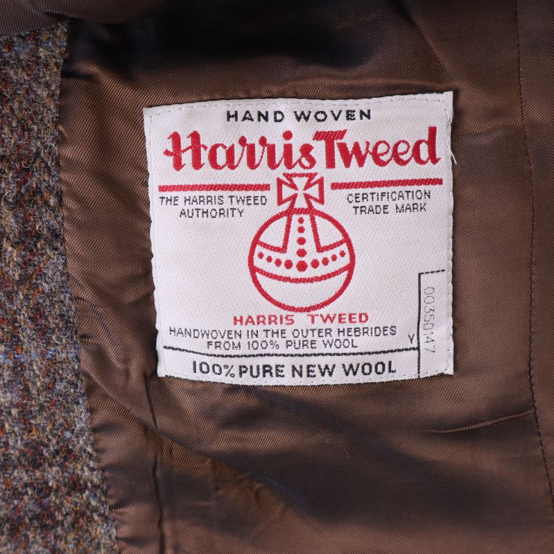 Inneretikett med Harris Tweed och materialspecifikation