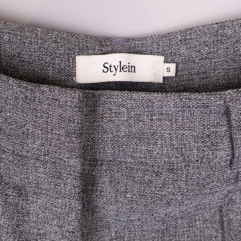 Närbild på Stylein-etikett och storlek small