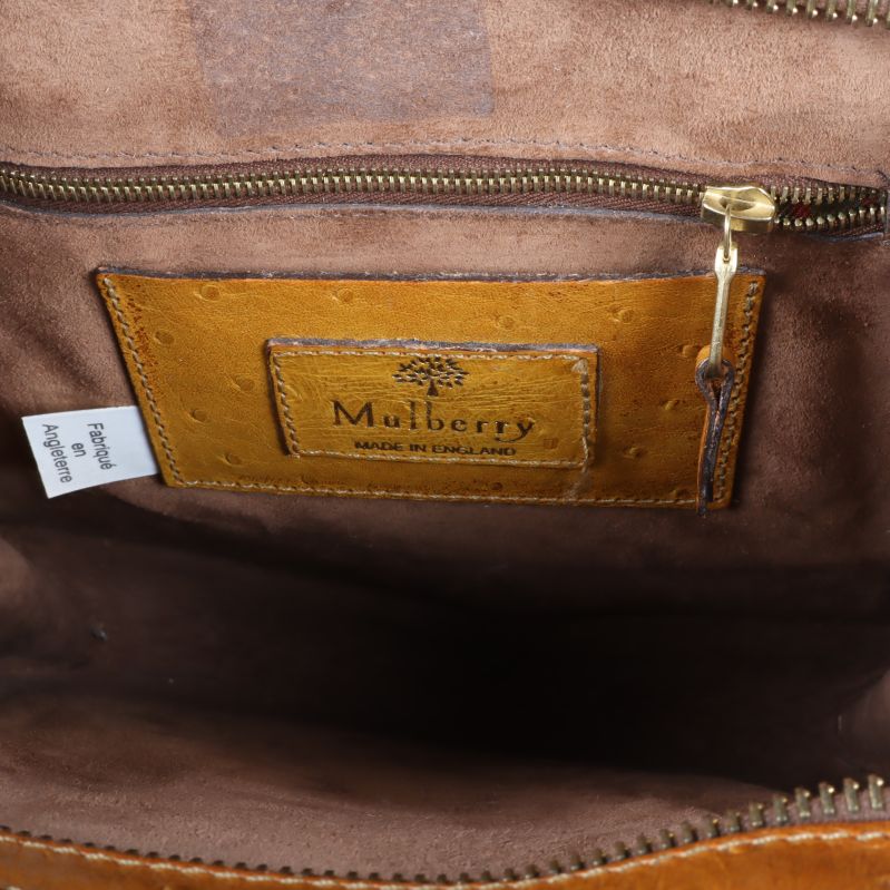 Rymlig insida med innerficka