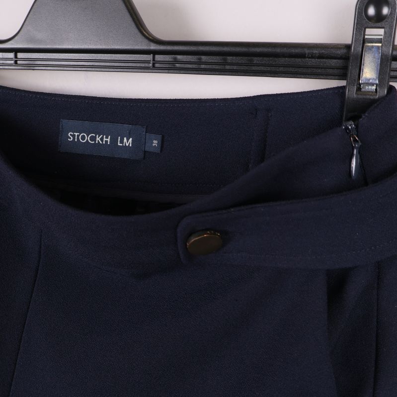 STOCKH LM-logga och storlek 38 på etikett