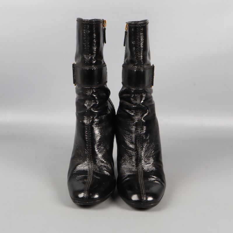 Stövletter framifrån med rundad tå