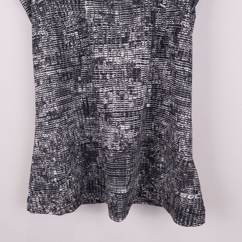 Nedre del av sportlinnet med SOC logotyp