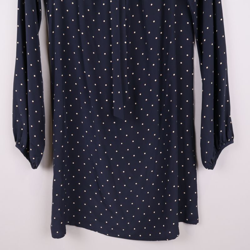 Närbild på klänningen