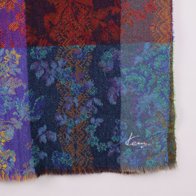 Halsduk närbild kant