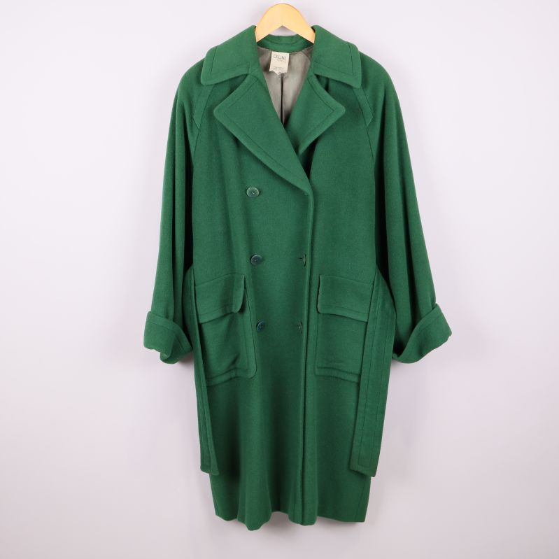 Grön lång kappa med stora fickor och bred krage