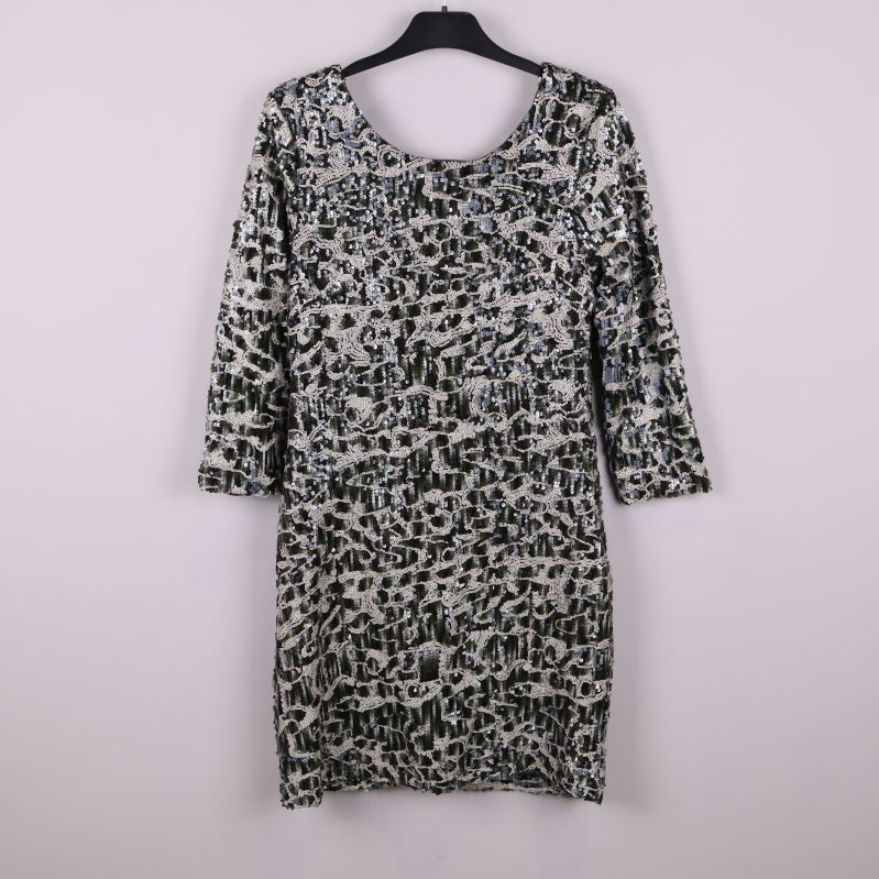 Paljettklänning med trekvartsärmar 