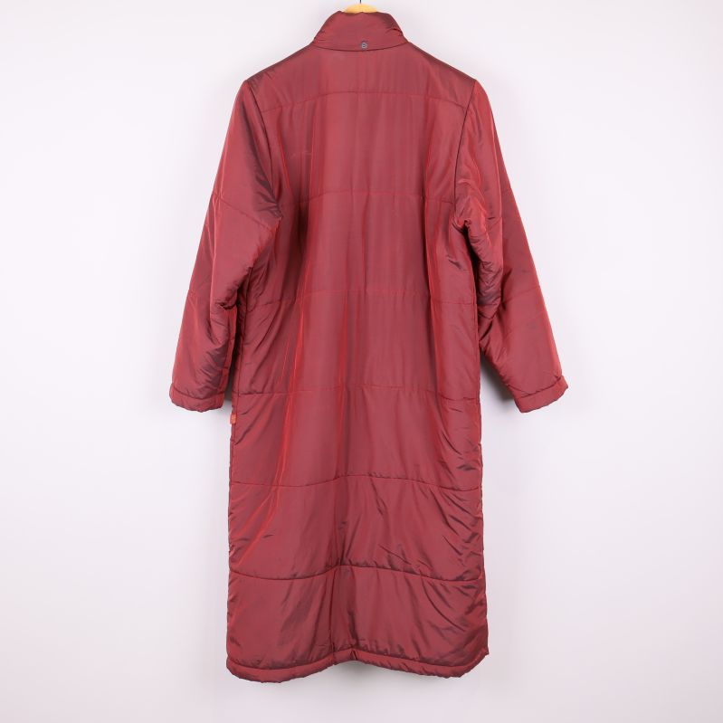 Lång  dunkappa sedd bakifrån 