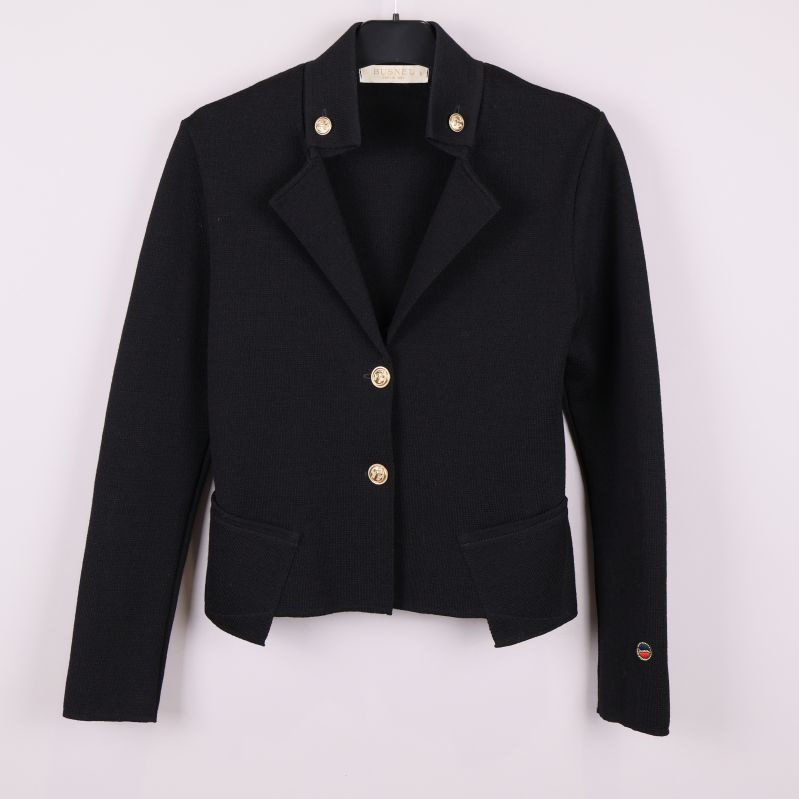 Svart busnelblazer med guldknappar framifrån