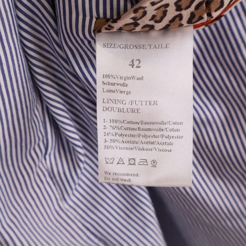 Materiallapp med storlek och sammansättning på insidan