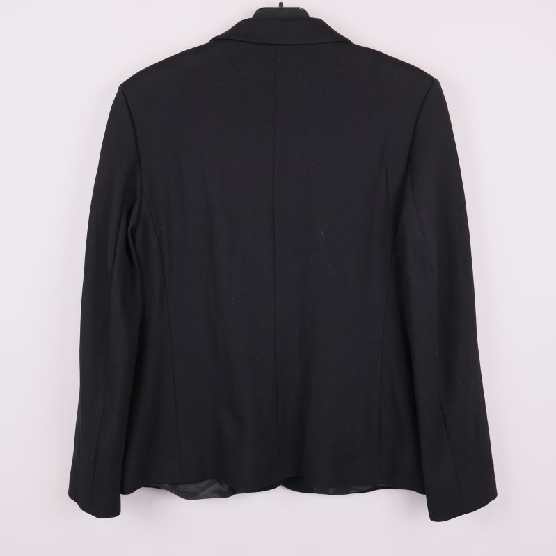 Svart kavaj från Dagmar bakifrån