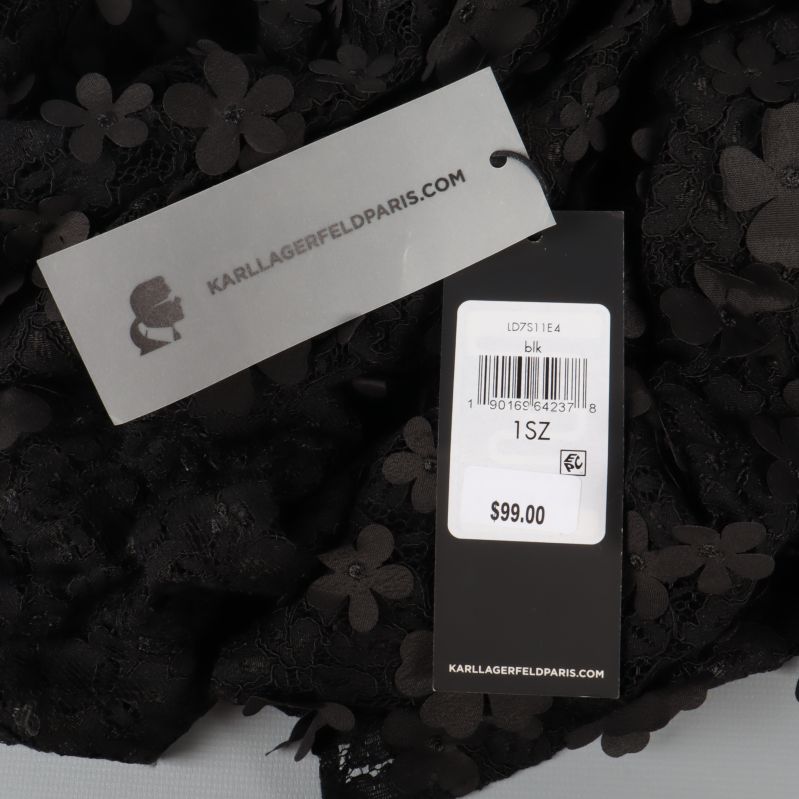Prislapp och taggar från Karl Lagerfeld Paris på svart scarf
