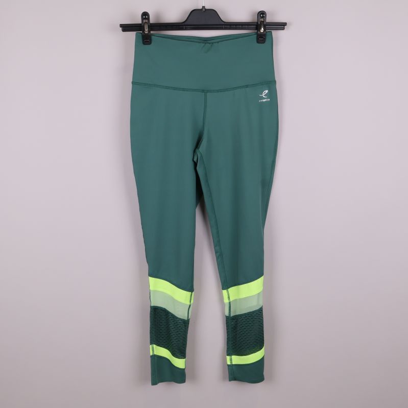 Träningstights i grönt med neondetaljer framifrån