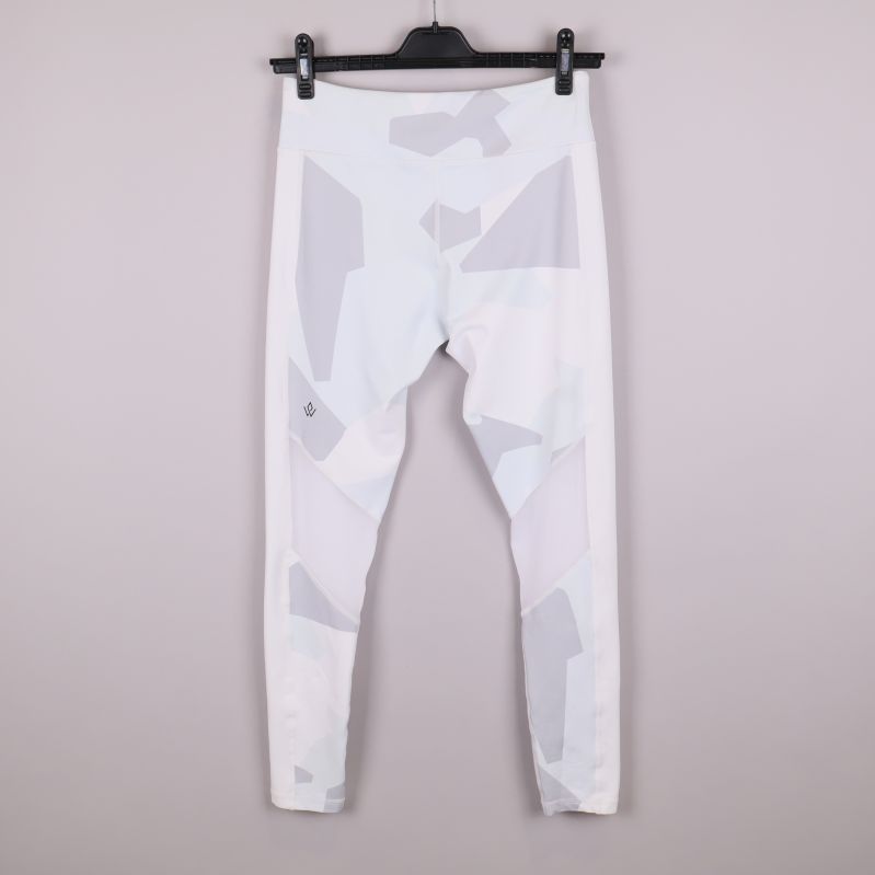 Baksidan av tights med ljust grafiskt mönster