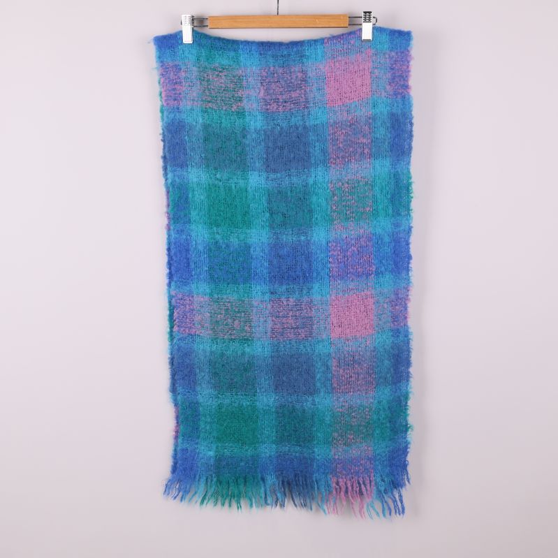 Rutig halsduk med fransar