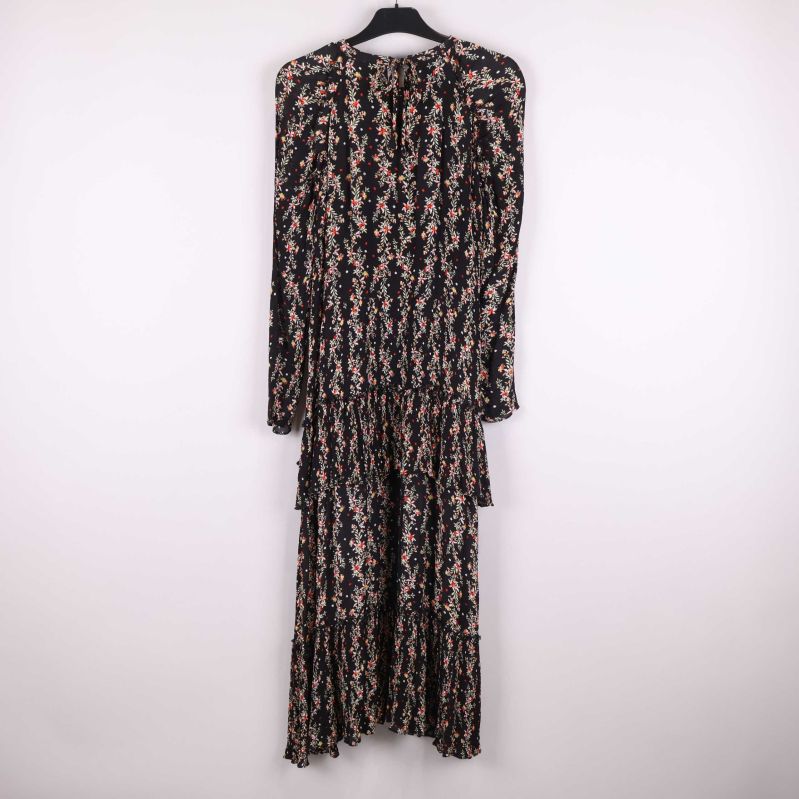 Blommig klänning bakifrån