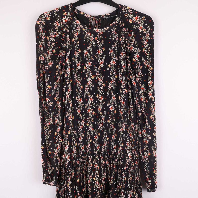 Detaljerad överdel framifrån