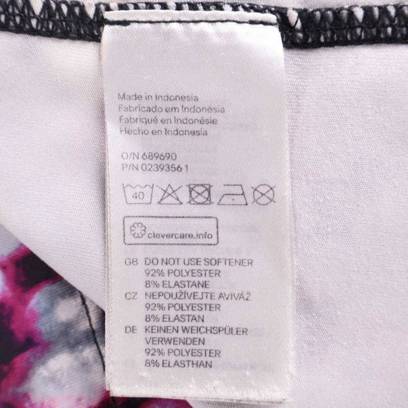 Material: 92% polyester, 8% elastan