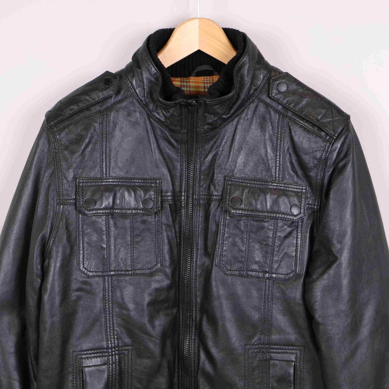 Fickdetaljer och struktur i fokus