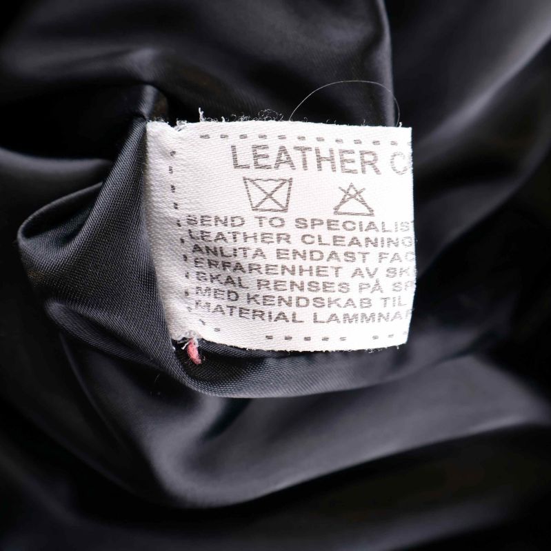 Tvättråd för skinnkläder