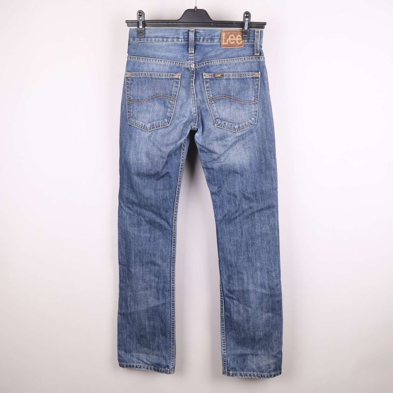 Ryggvy med Lee-logotyp