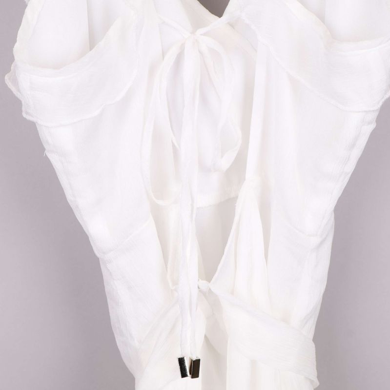 Ryggdetalj med knytband