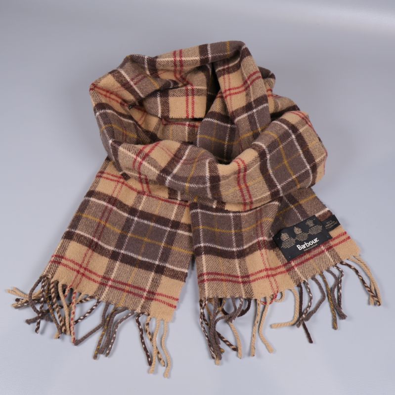 Vikbar halsduk i rutigt ulltyg med fransar