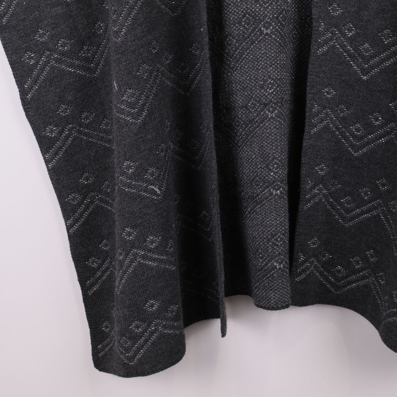 Nedre delen av ponchon med synligt mönster