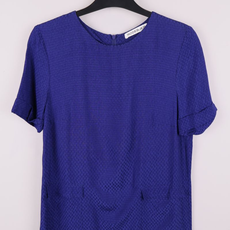 Övre del av klänning med rund hals och ärmar