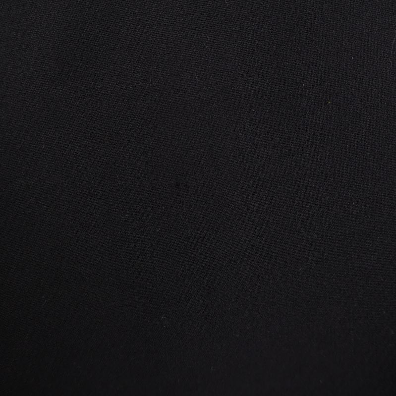Närbild på svart tyg utan mönster