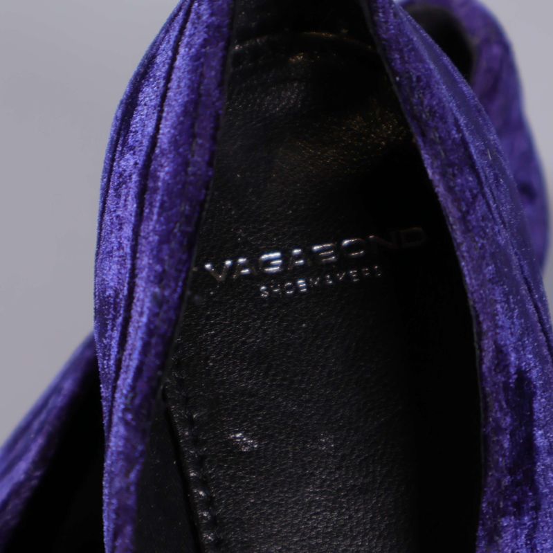 Närbild invändigt på sko där Vagabond står tryckt