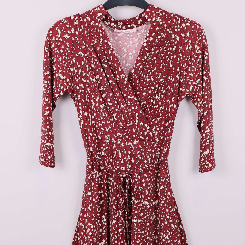 Detaljbild av omlottlivet och midjebandet