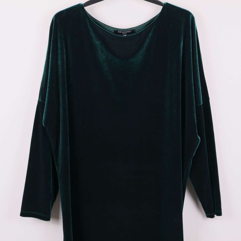 Överdel av grön velourklänning med rund hals