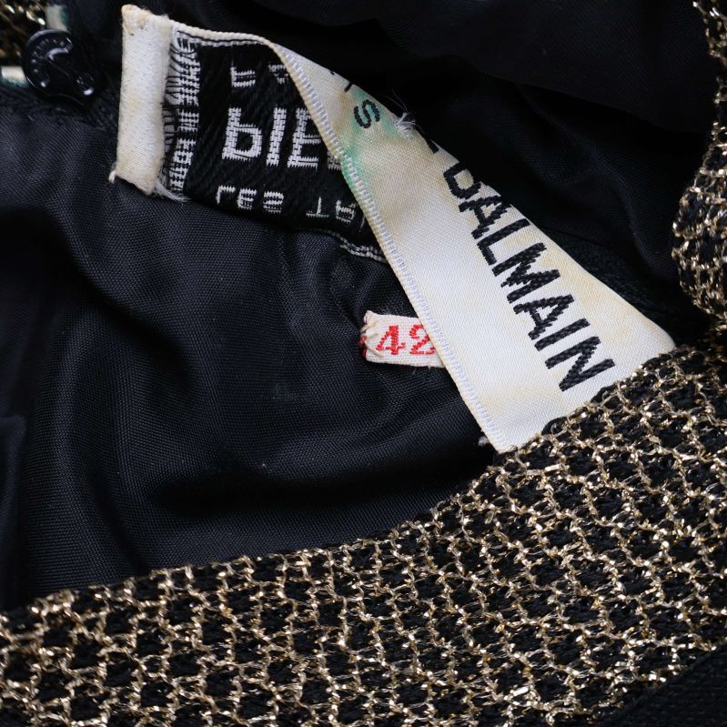 Pierre Balmain textiletikett samt storleksmärkning 42