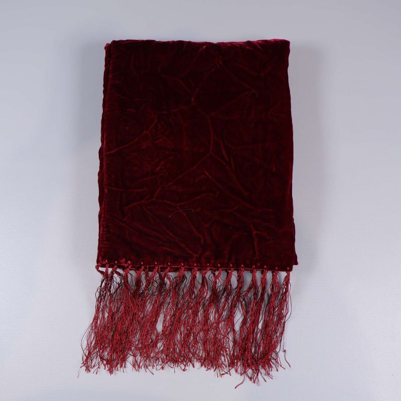 Vikt vinröd halsduk med fransar synlig