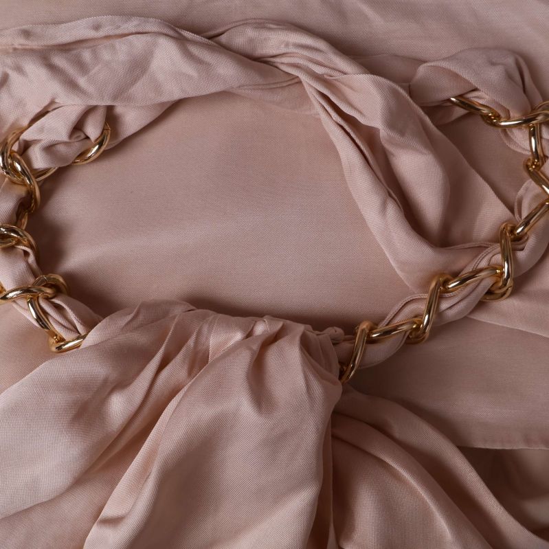 Eleganta kedjor som detalj