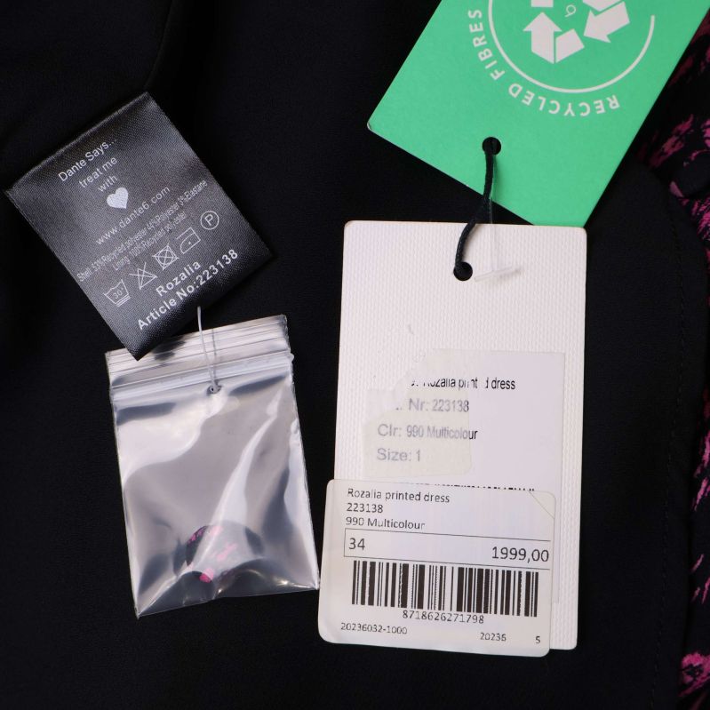 Märkes- och storleksetikett