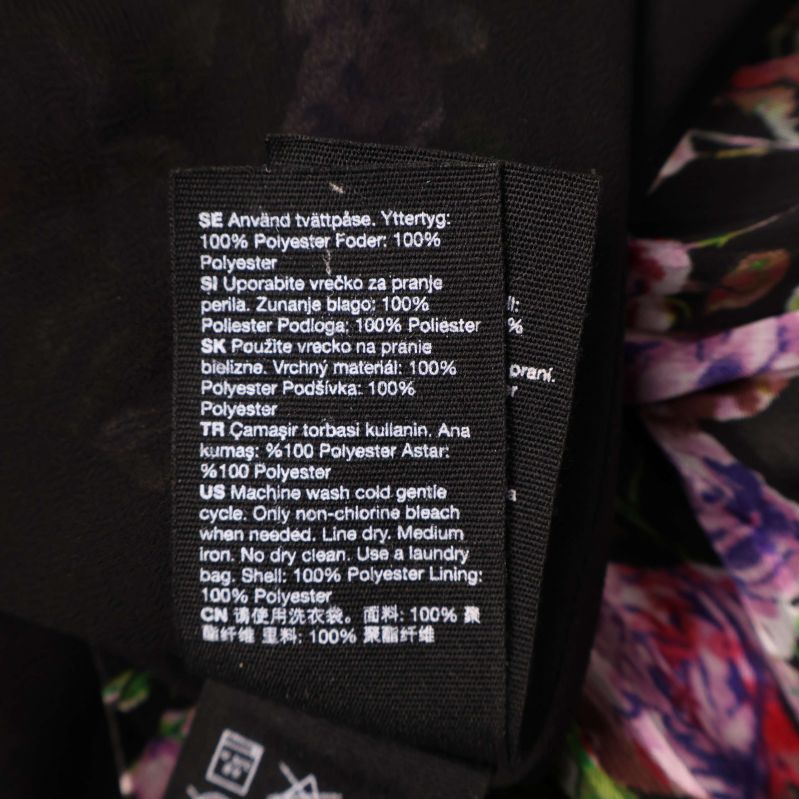 Klänningens materialinfo