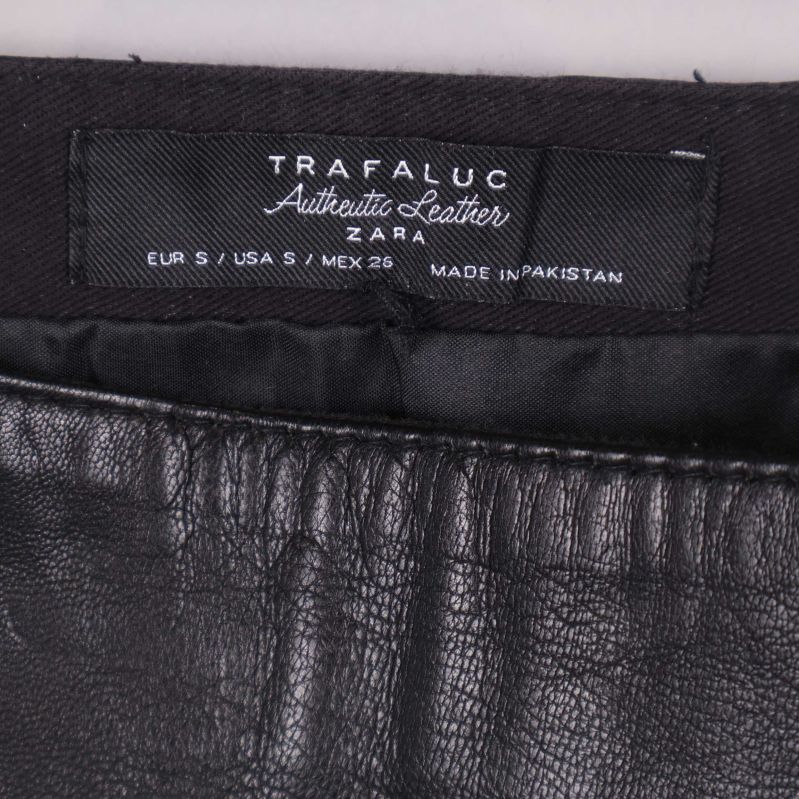 Nedre dragkedja på kjol