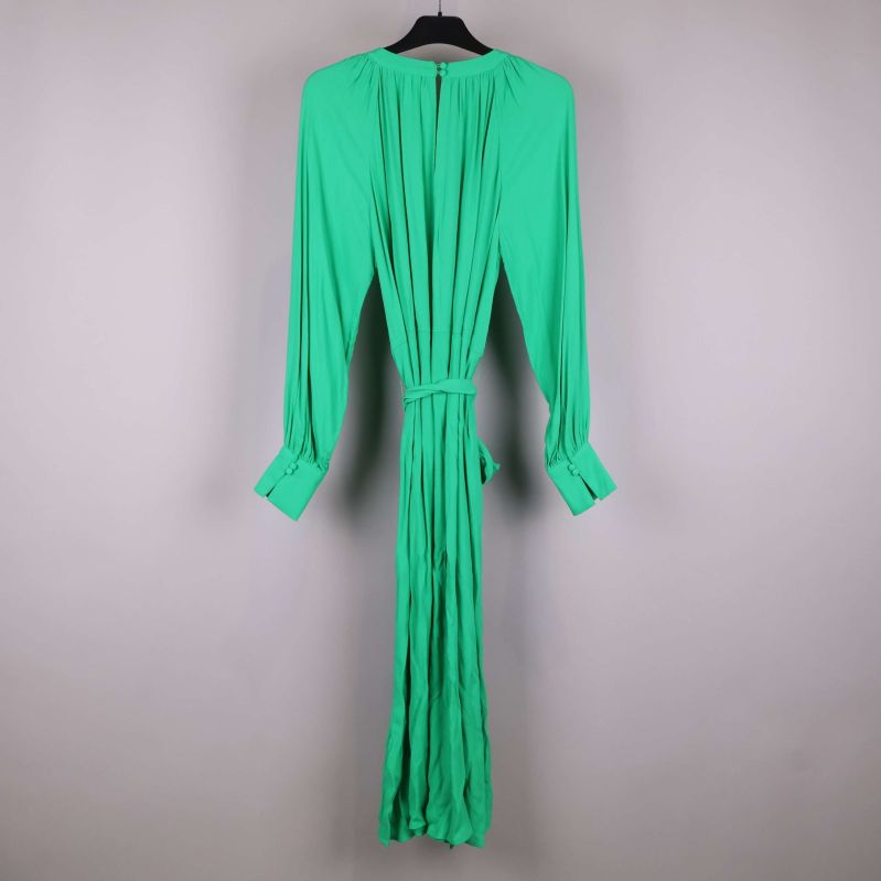 Grön klänning baksida