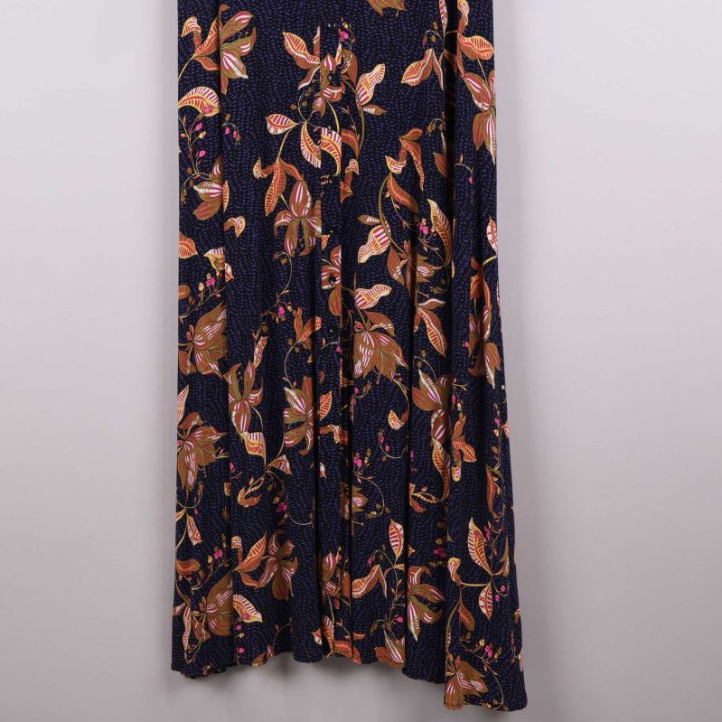 Volang och asymmetrisk nederdel