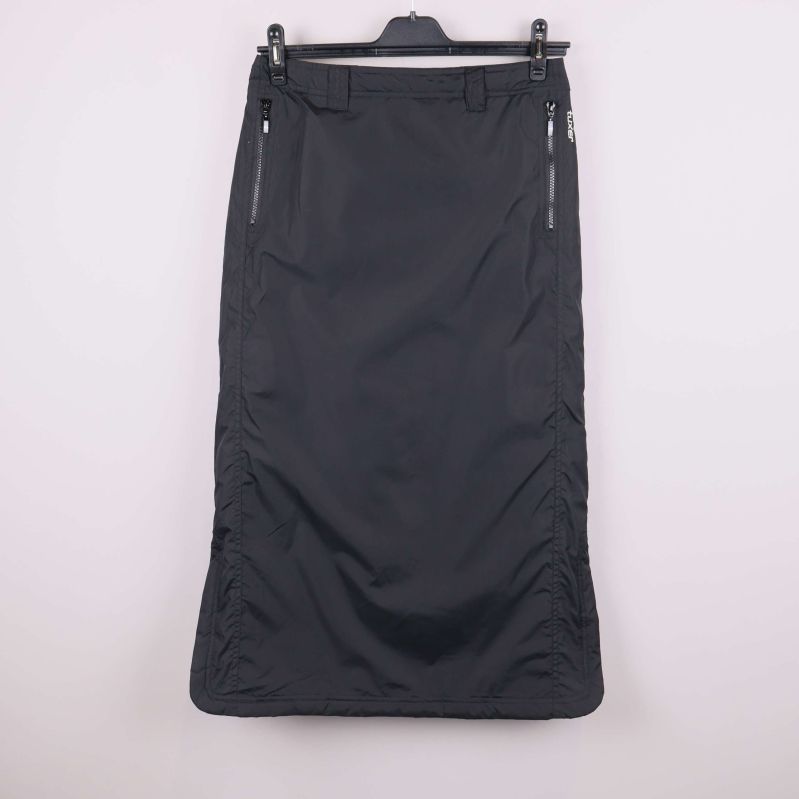 Svart termokjol med framfickor och dragkedjor