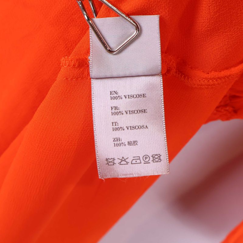 Materialinfo: 100% viskos