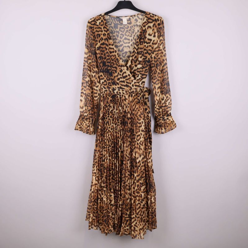 Leopardmönstrad klänning med V-ringning